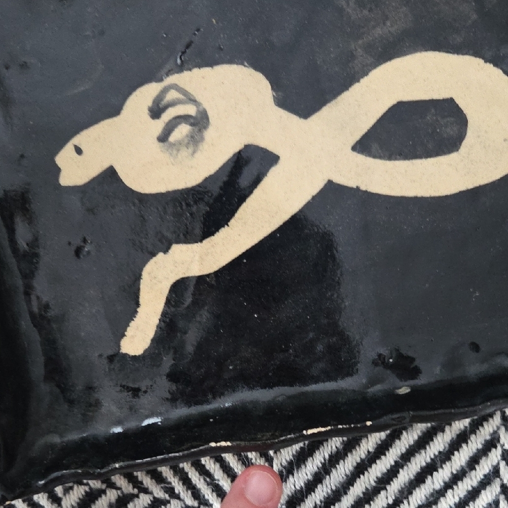 😸Black & Cream Snake Folk Art Tray | Signed MV | Brutalist Naïve Style - Picture 7 of 8